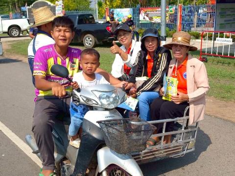 กิจกรรมประชาสัมพันธ์การเลือกตั้งเทศบาลตำบลทุ่งแสงทอง