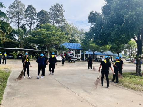 กิจกรรมเคารพธงชาติและจิตอาสาทำความสะอาด