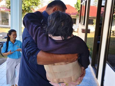 ศูนย์พักพิงชั่วคราว วัดหนองกง